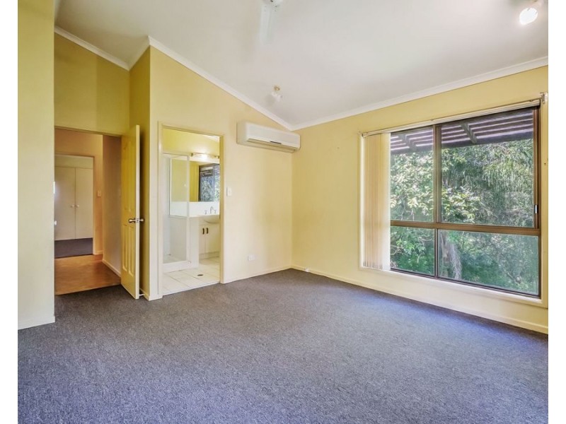 11 Talasea Drive, Kawungan QLD 4655