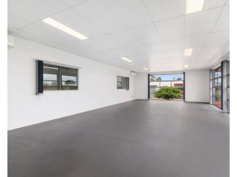 1/4 Victory East Street, Urangan QLD 4655