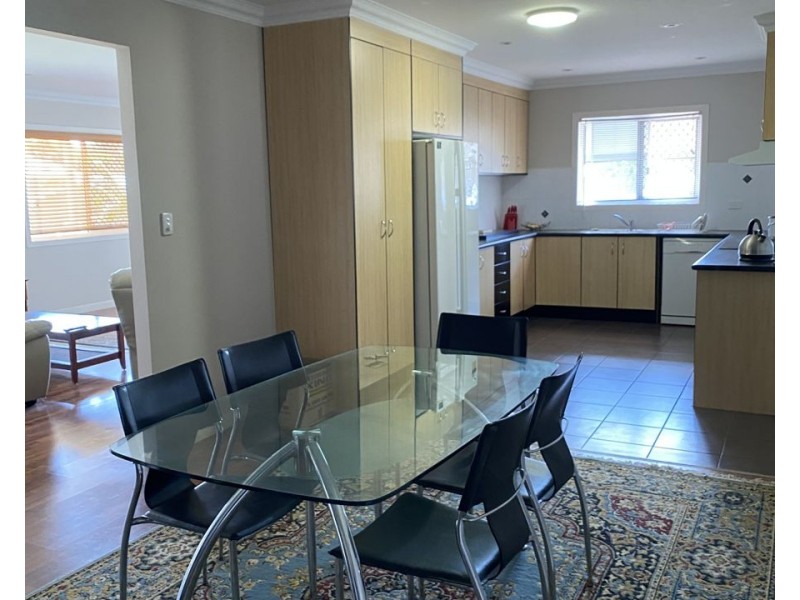 25 Hibiscus Street, Urangan QLD 4655