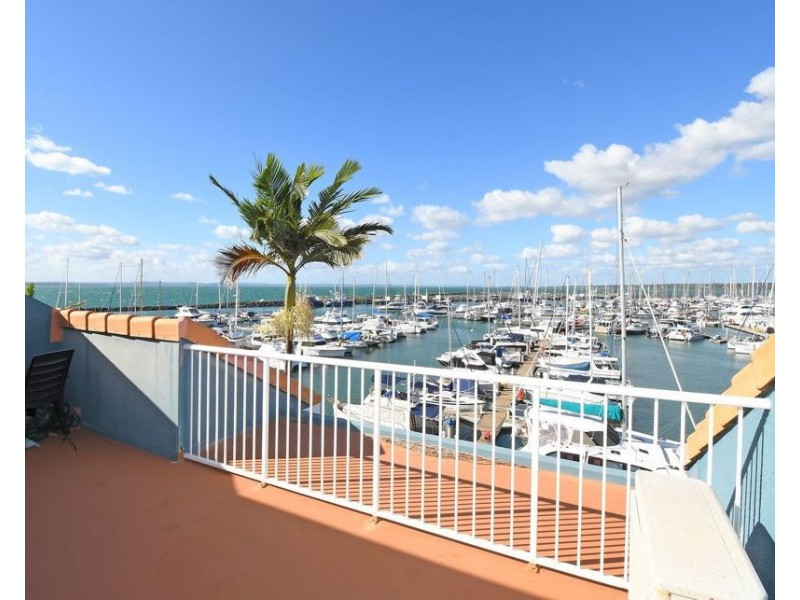 25 17 Buccaneer Drive, Urangan QLD 4655
