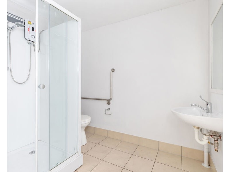 7/6 Victory East Street, Urangan QLD 4655