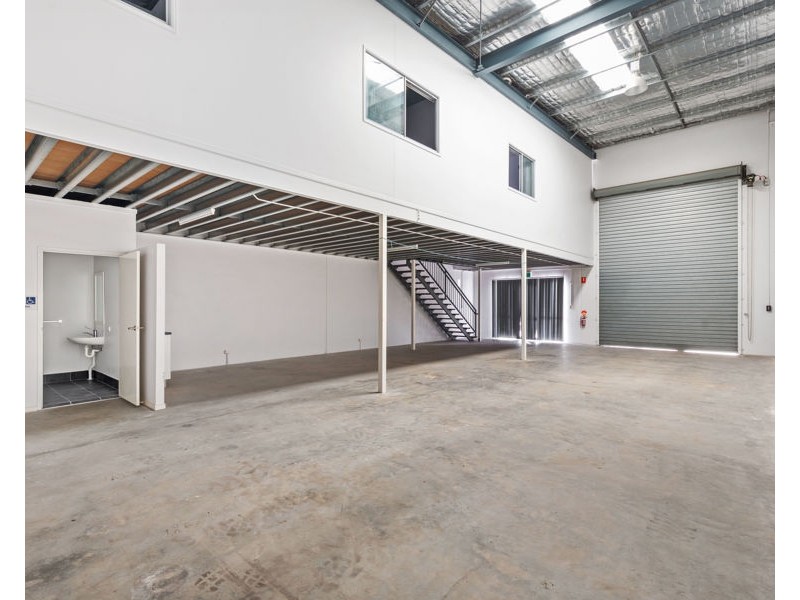 4/6 Victory East Street, Urangan QLD 4655