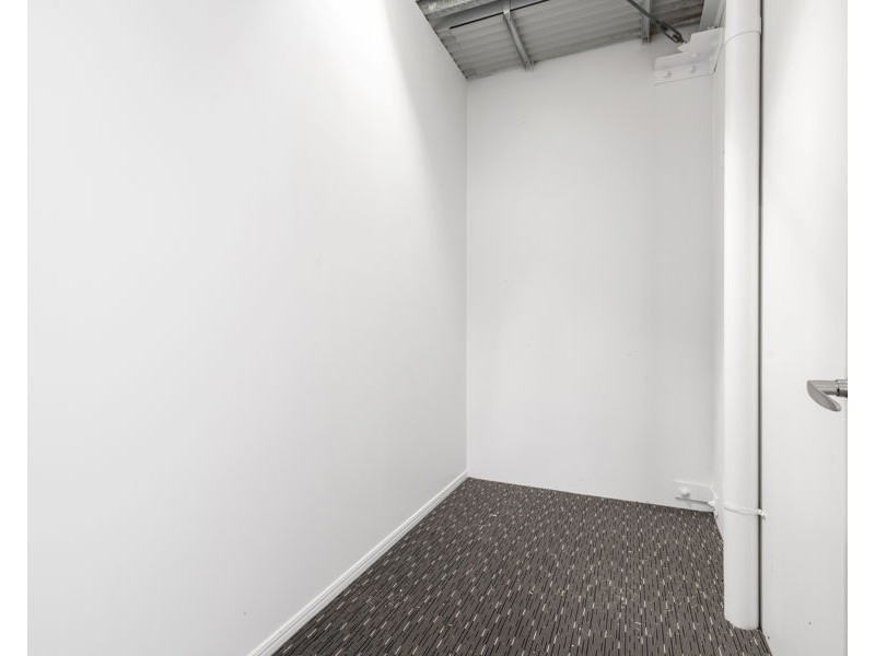 4/6 Victory East Street, Urangan QLD 4655