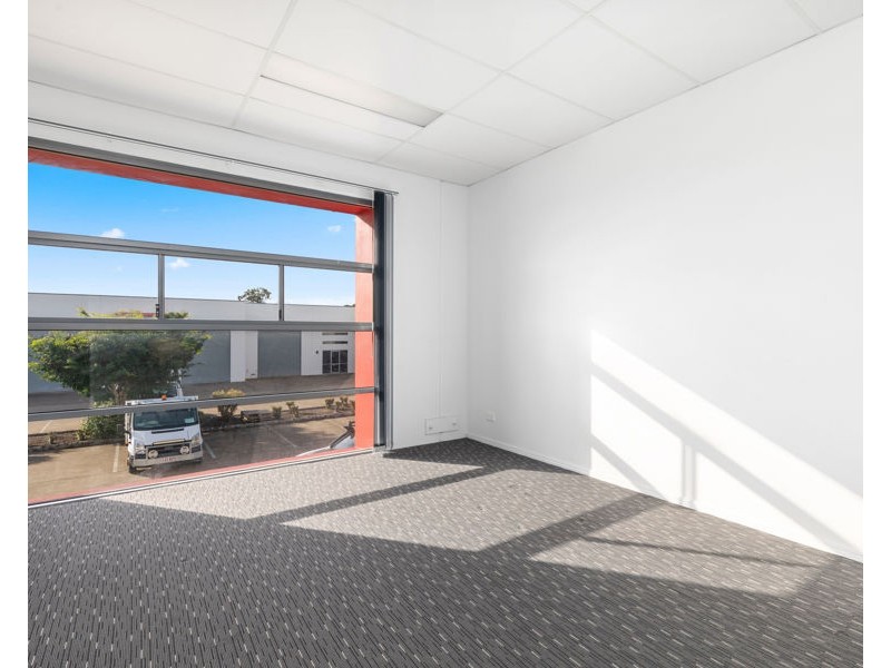 4/6 Victory East Street, Urangan QLD 4655