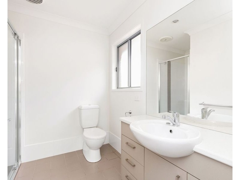12 Venus Street, Urraween QLD 4655