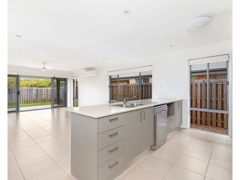 12 Venus Street, Urraween QLD 4655
