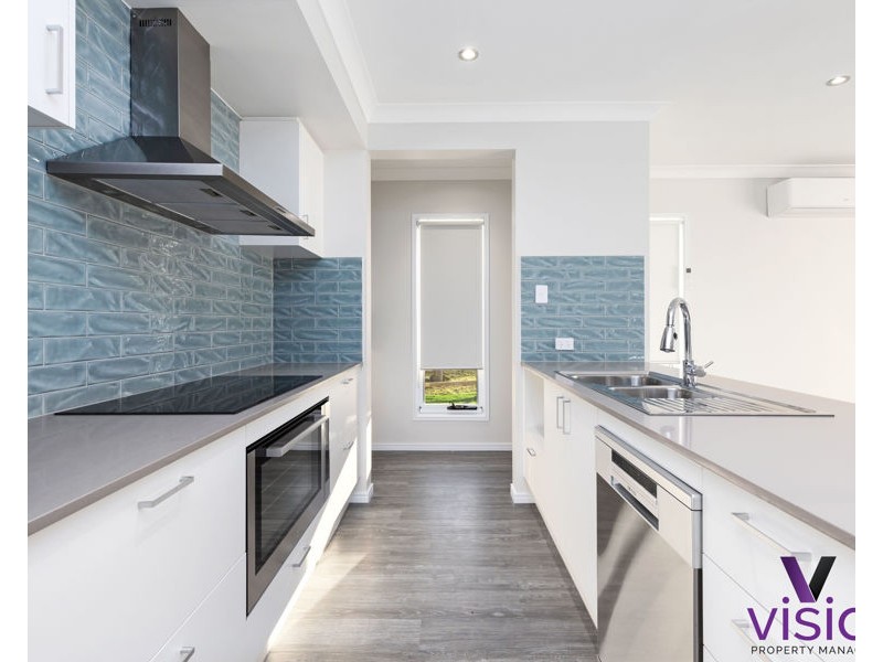 1 Seabreeze Lane, Point Vernon QLD 4655