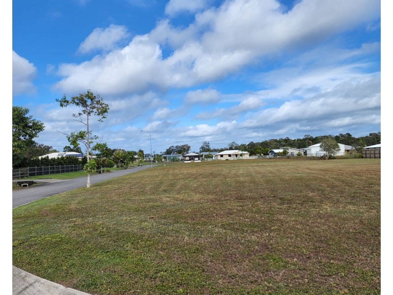 12 Whimbrel Place, Boonooroo QLD 4650