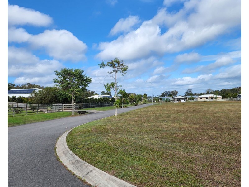 12 Whimbrel Place, Boonooroo QLD 4650