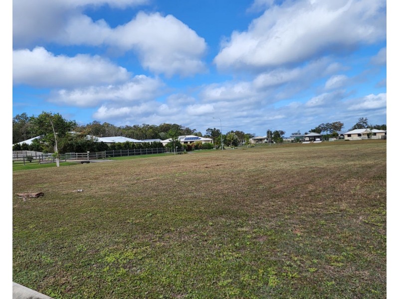 12 Whimbrel Place, Boonooroo QLD 4650