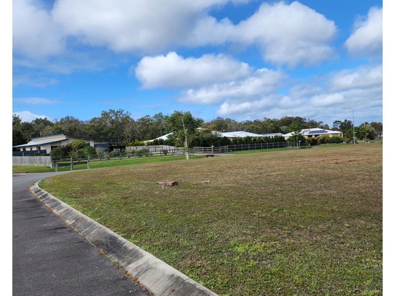 12 Whimbrel Place, Boonooroo QLD 4650