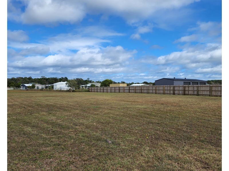 12 Whimbrel Place, Boonooroo QLD 4650