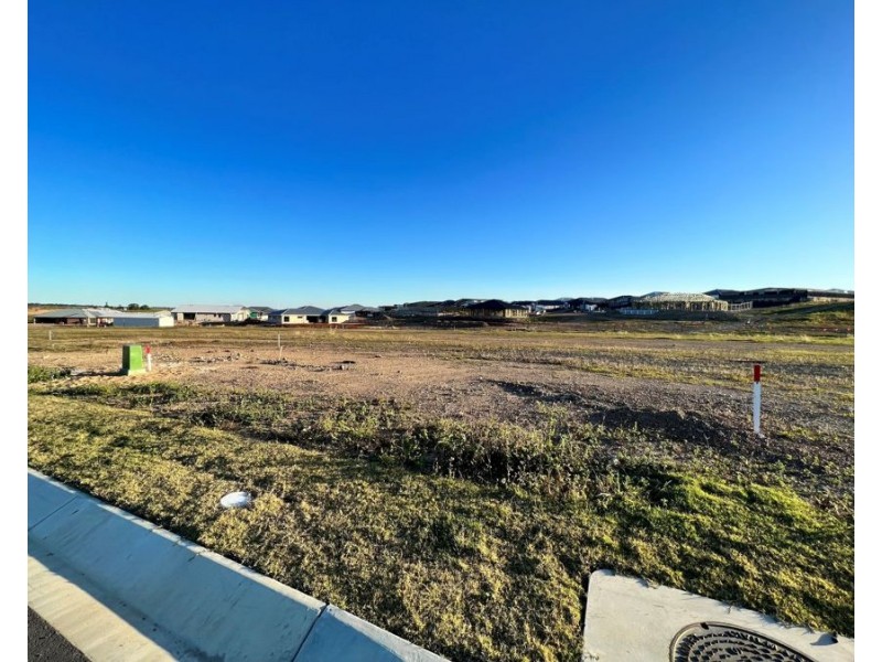 14 Rosemary Boulevard, Nikenbah QLD 4655