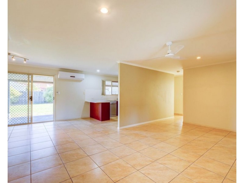 36 Emerald Park Way, Urangan QLD 4655