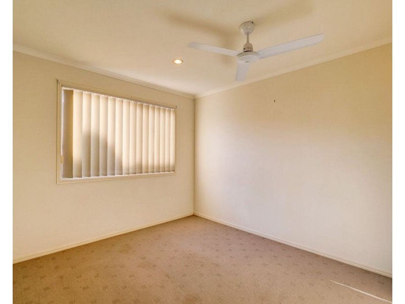 36 Emerald Park Way, Urangan QLD 4655