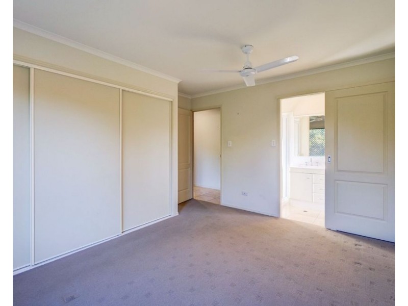 36 Emerald Park Way, Urangan QLD 4655