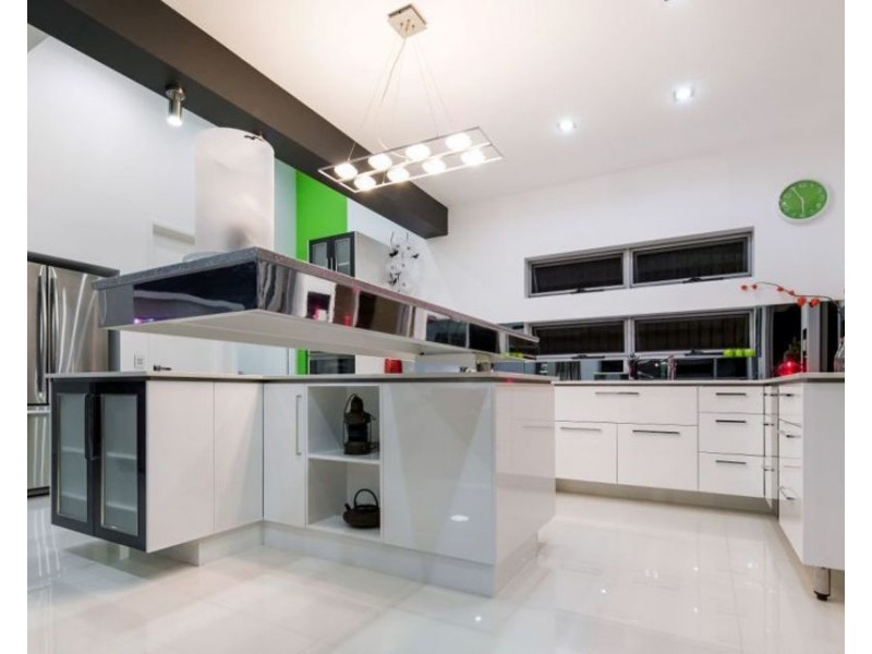 41 Sandy View Drive, Nikenbah QLD 4655