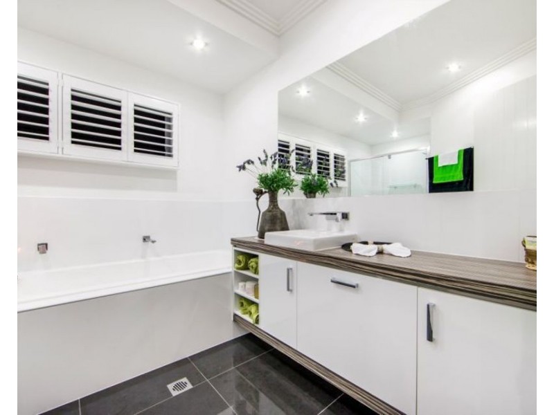 41 Sandy View Drive, Nikenbah QLD 4655