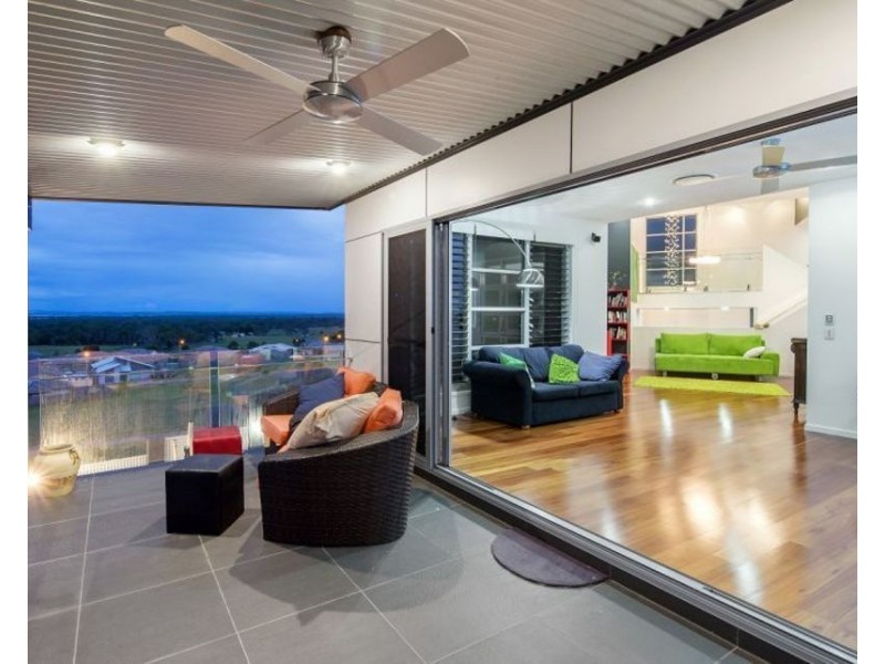 41 Sandy View Drive, Nikenbah QLD 4655