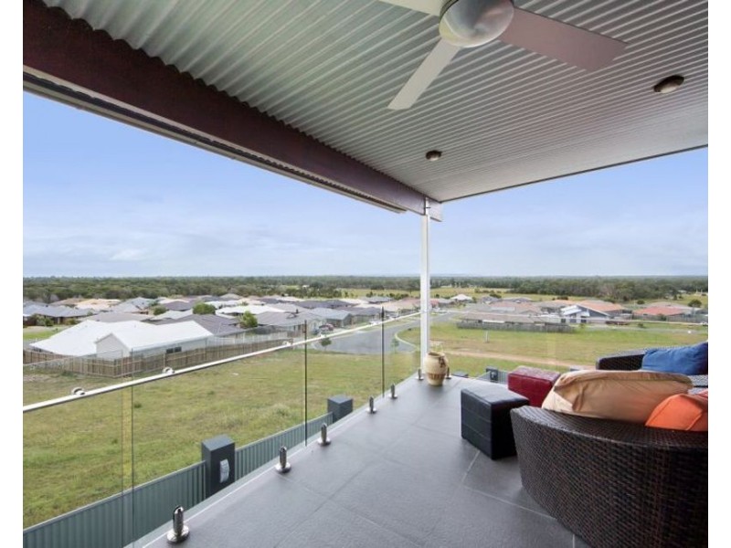 41 Sandy View Drive, Nikenbah QLD 4655