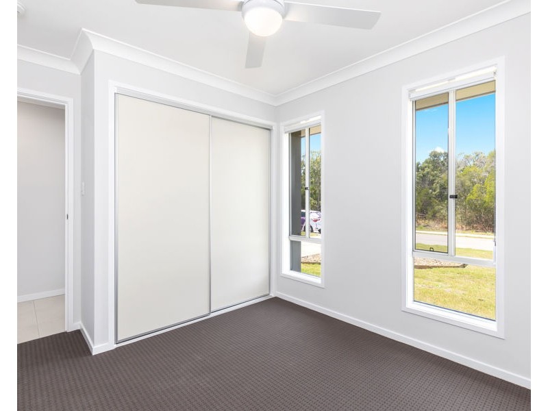 23 Waterside Way, Eli Waters QLD 4655