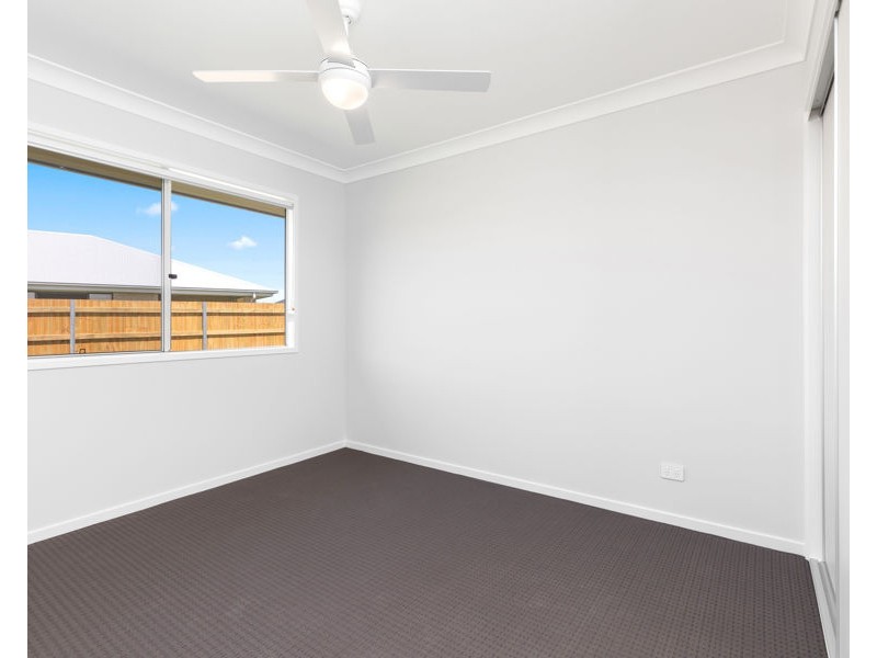 23 Waterside Way, Eli Waters QLD 4655