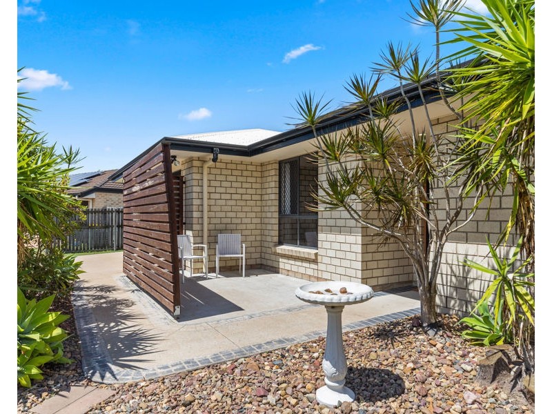 8 Border Court, Torquay QLD 4655