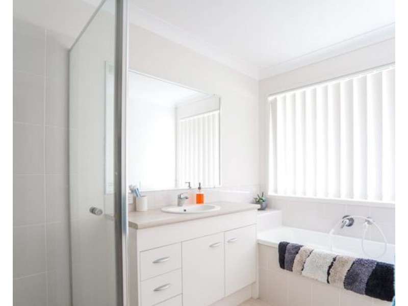 12 Parklink East Avenue,, Wondunna QLD 4655