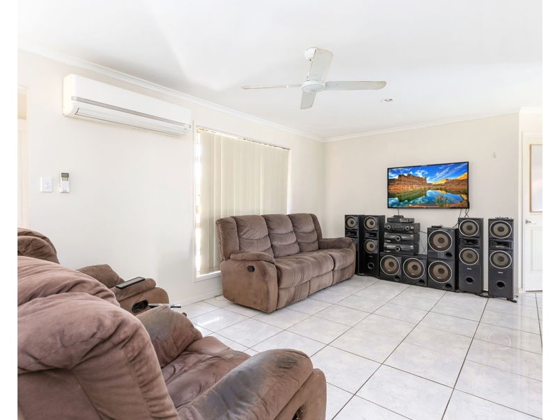 26 Emerald Park Way, Urangan QLD 4655