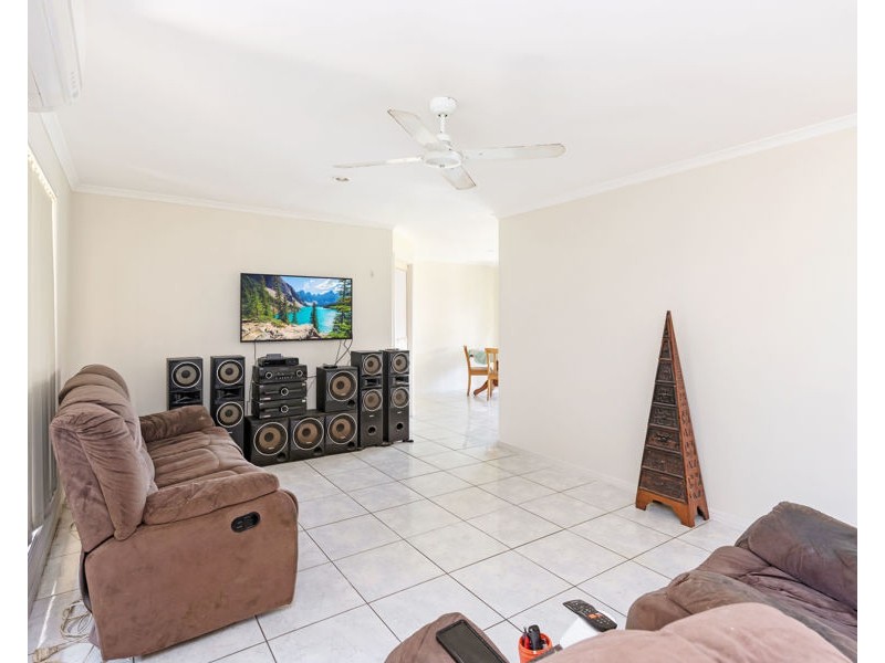 26 Emerald Park Way, Urangan QLD 4655