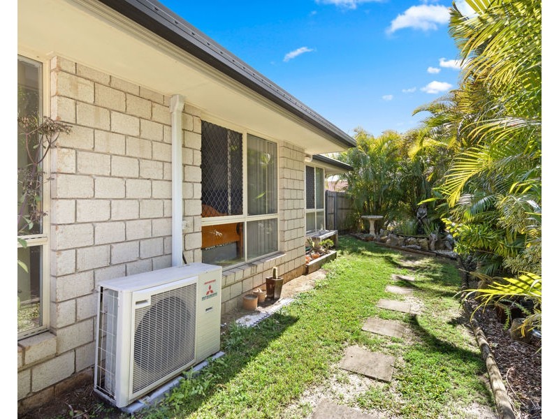 26 Emerald Park Way, Urangan QLD 4655