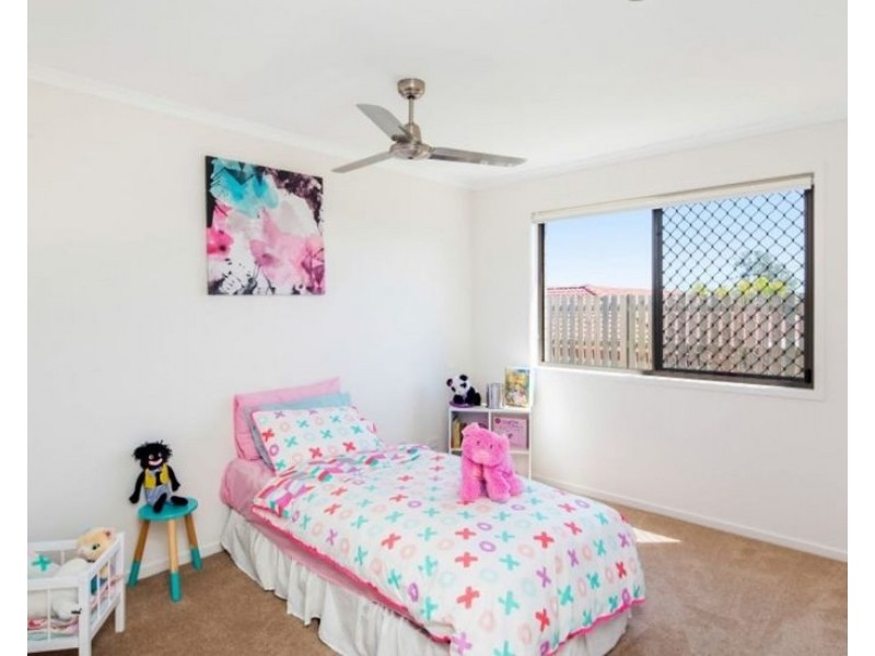 7 Jovi Court, Scarness QLD 4655