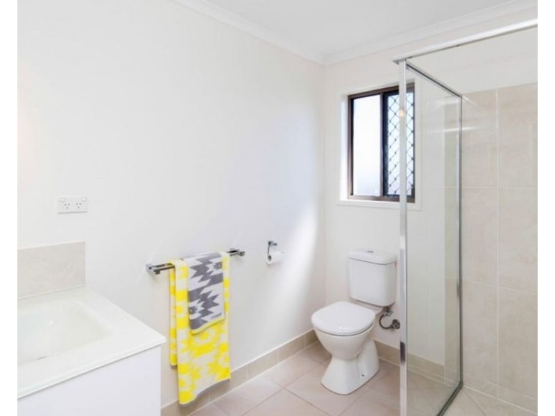 7 Jovi Court, Scarness QLD 4655