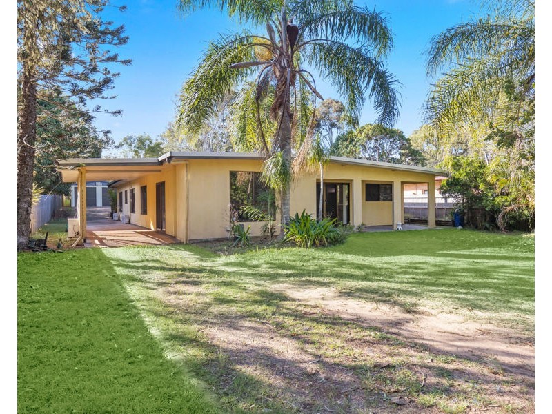 665A Esplanade, Urangan QLD 4655