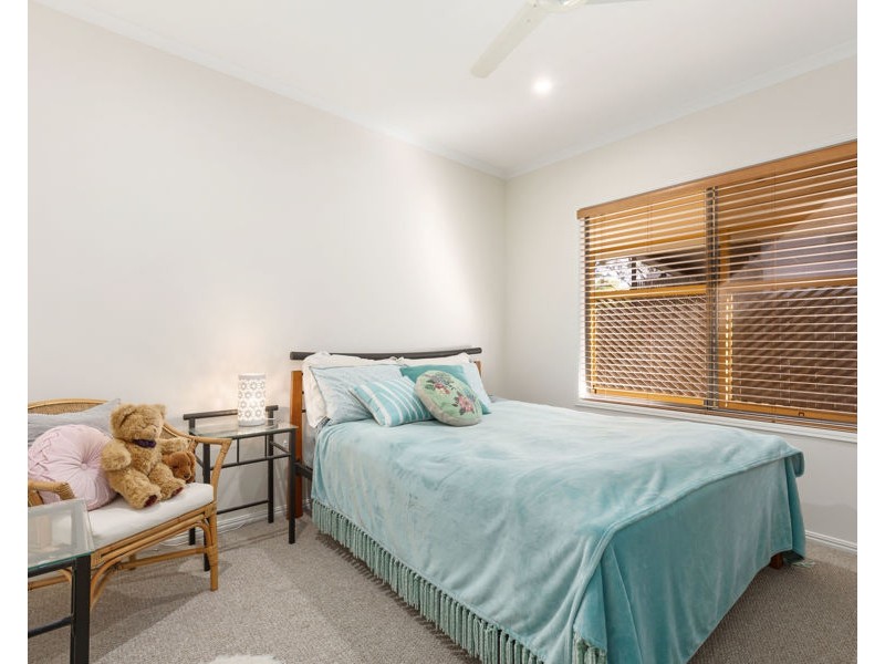 665A Esplanade, Urangan QLD 4655