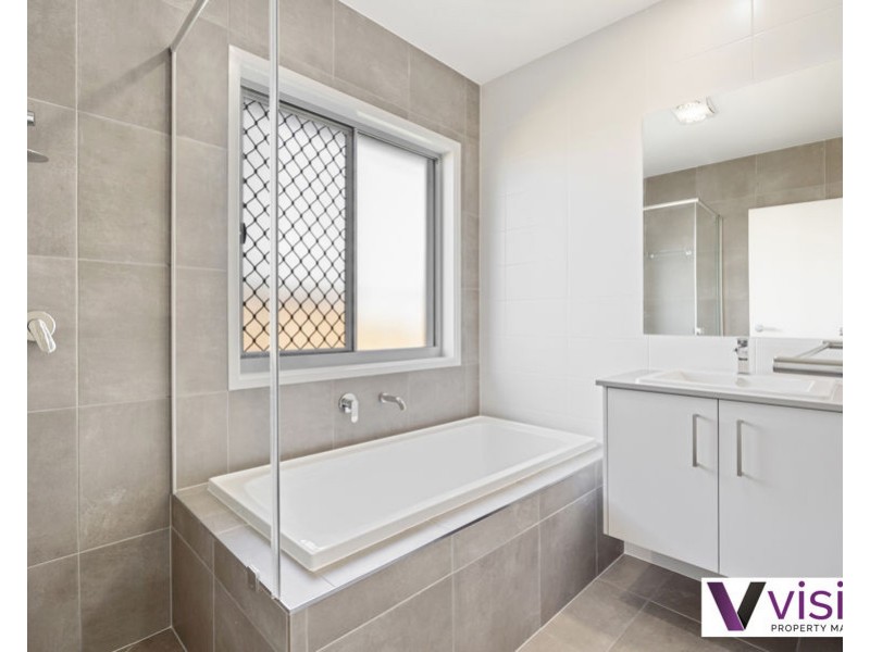 104 Martin, Point Vernon QLD 4655