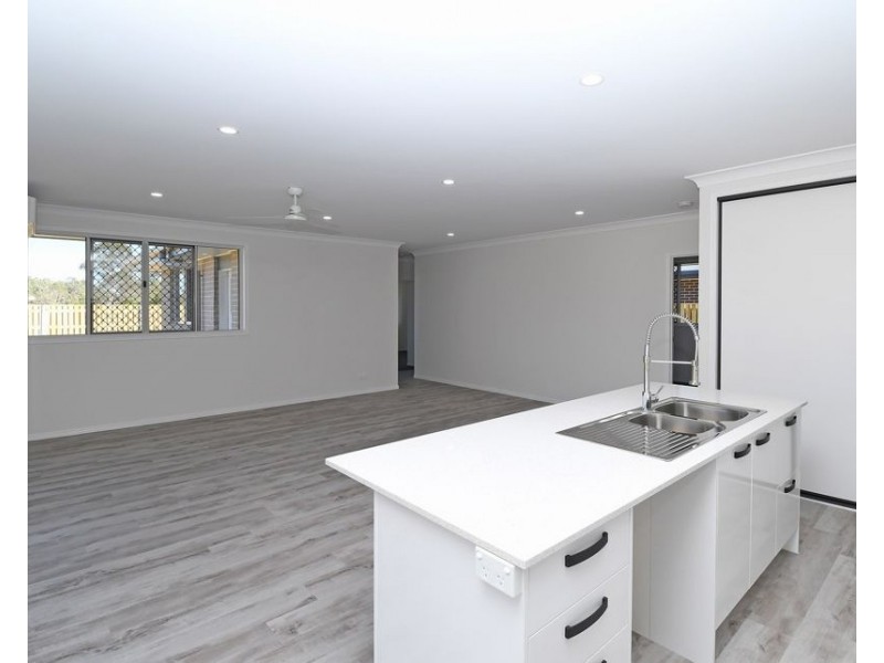 27 Conservation Drive, Urraween QLD 4655