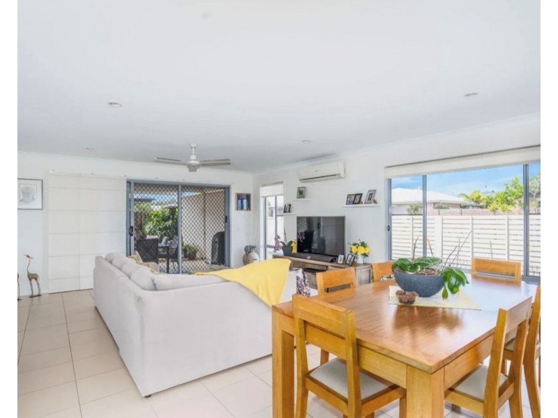 10 Dawes Cr, Urraween QLD 4655