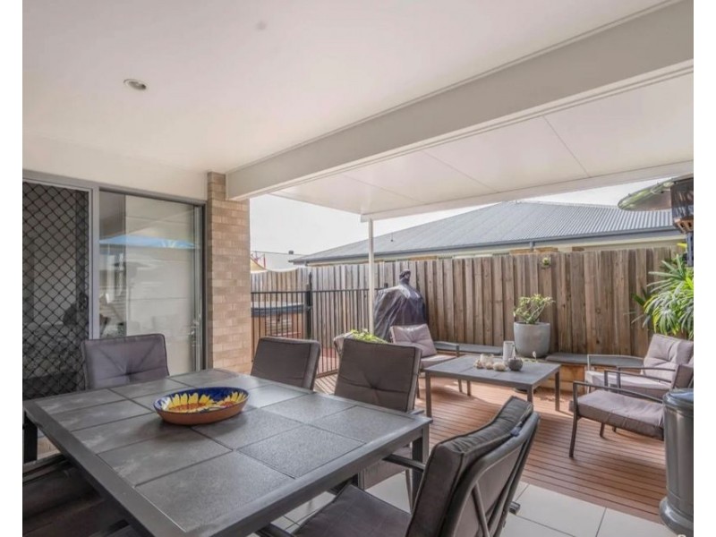 10 Dawes Cr, Urraween QLD 4655