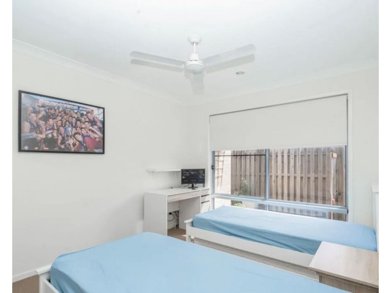 10 Dawes Cr, Urraween QLD 4655