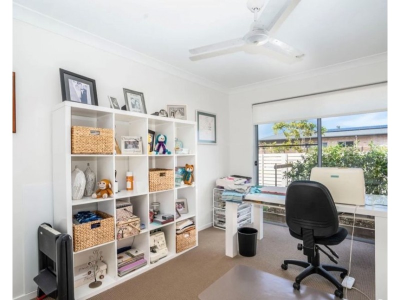 10 Dawes Cr, Urraween QLD 4655