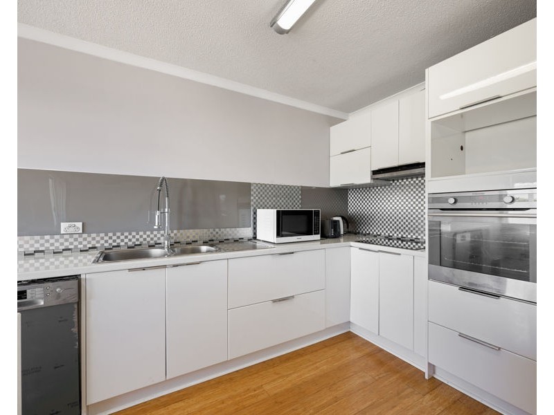 7/13-15 Pulgul Street, Urangan QLD 4655