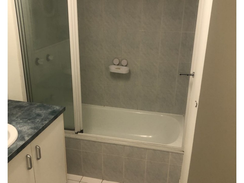 63/17 Buccaneer Drive, Urangan QLD 4655