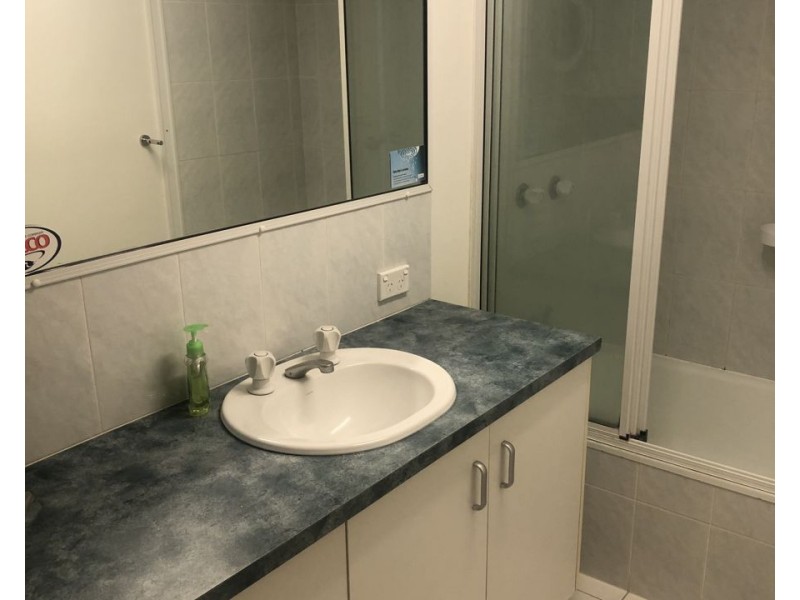 63/17 Buccaneer Drive, Urangan QLD 4655