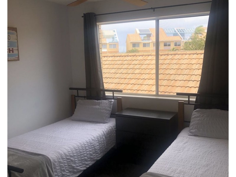 63/17 Buccaneer Drive, Urangan QLD 4655