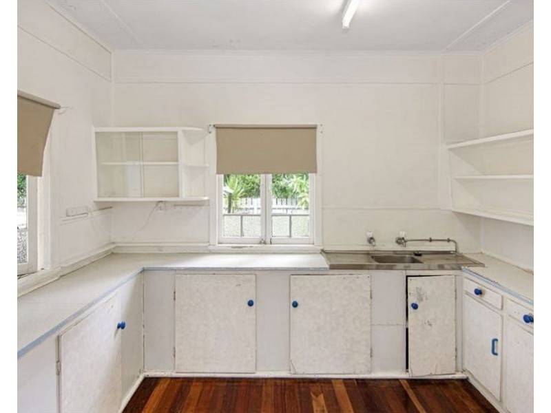 184 Cypress Street, Urangan QLD 4655