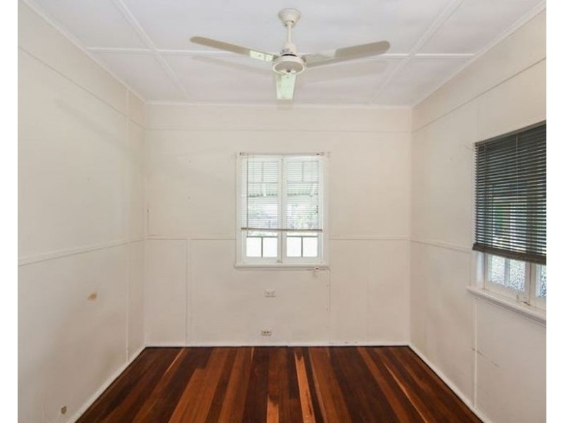 184 Cypress Street, Urangan QLD 4655