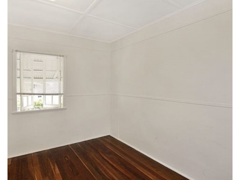 184 Cypress Street, Urangan QLD 4655
