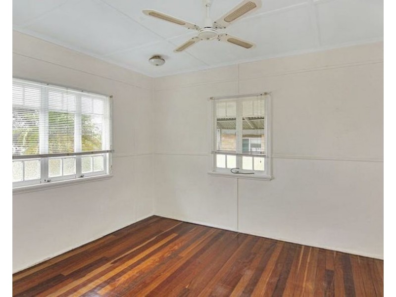 184 Cypress Street, Urangan QLD 4655