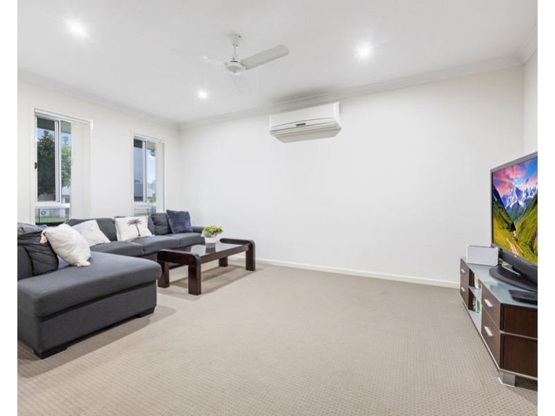 14 Morgan Circuit, Urraween QLD 4655